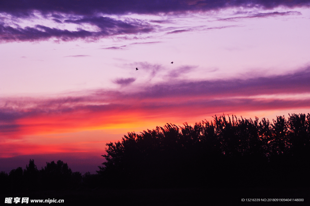 夕阳彩霞