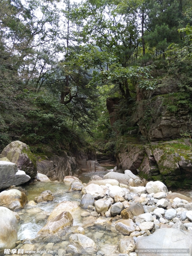 深山里的美景