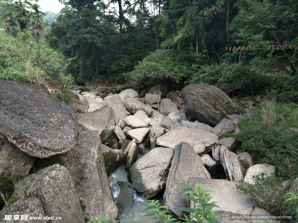 石泉