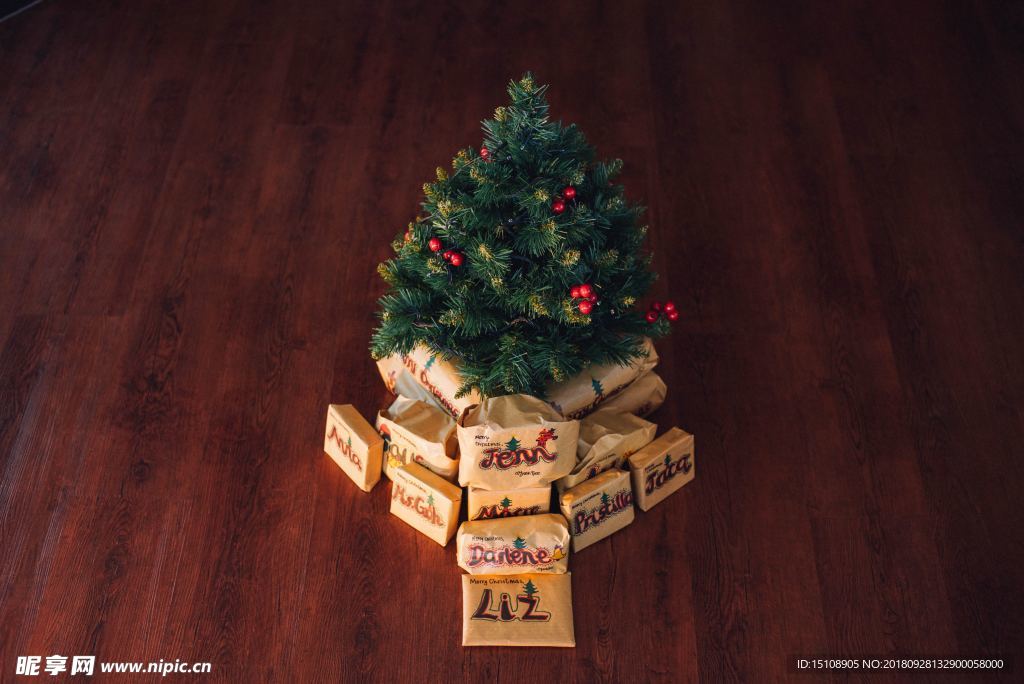 圣诞节 树与礼物