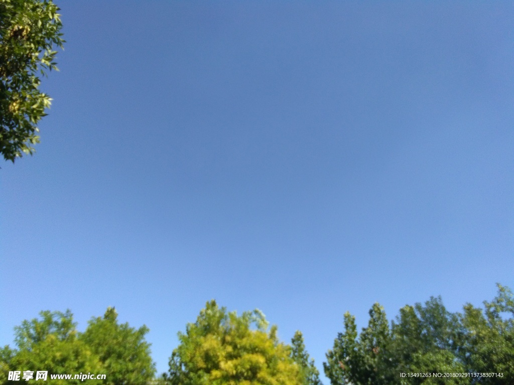 蓝色天空
