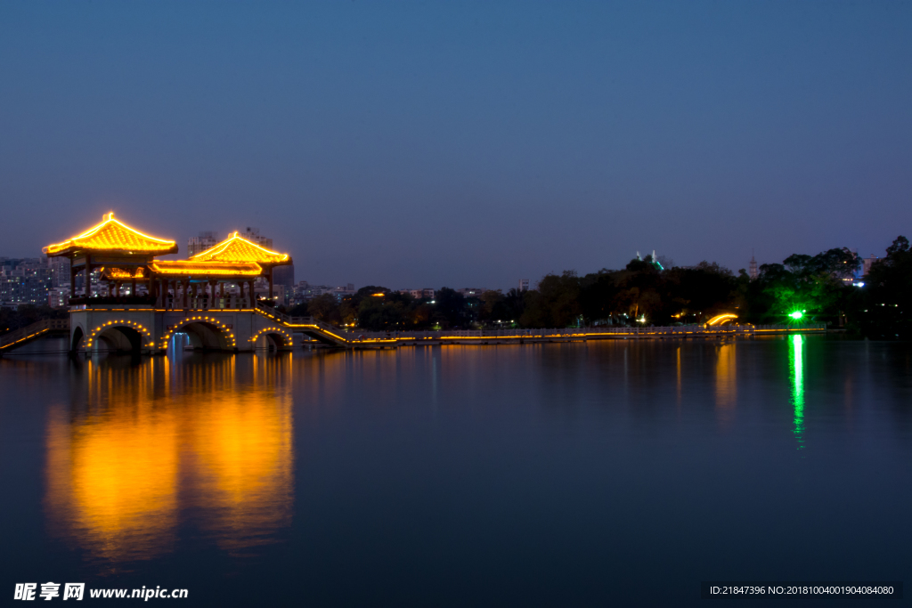 惠州西湖夜晚景色