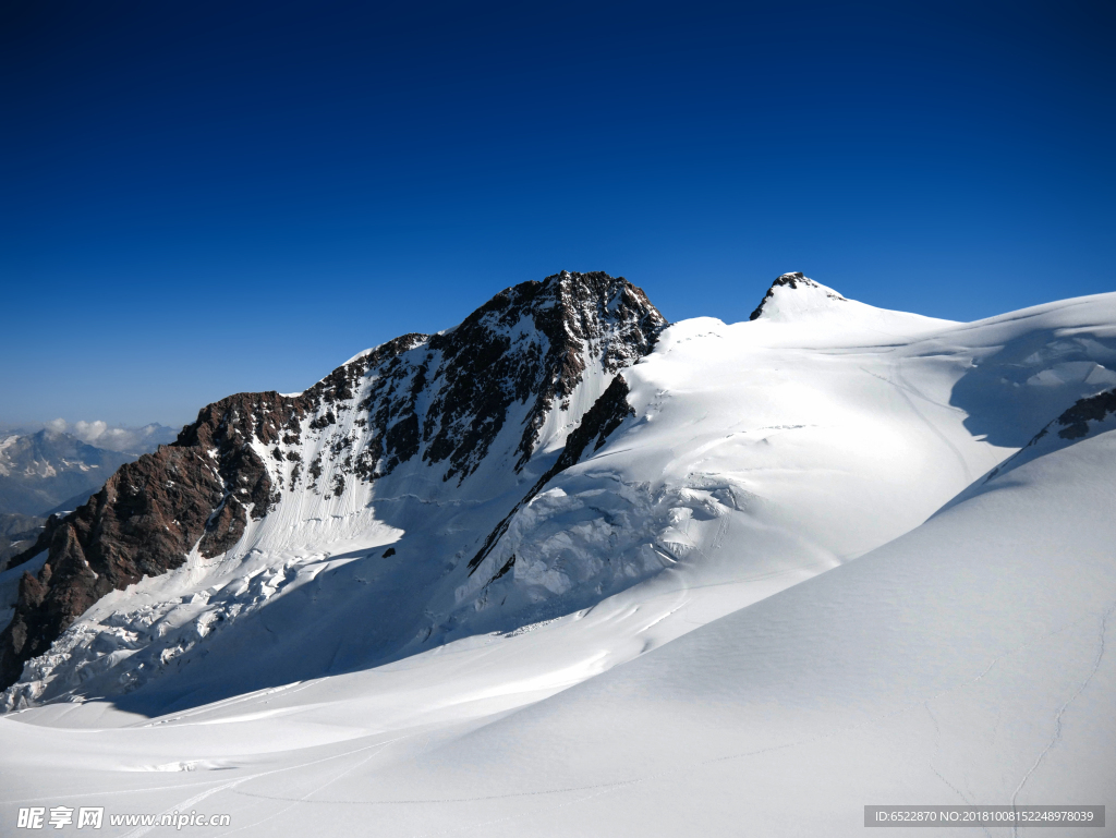 高山雪景