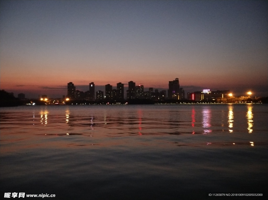 西湖夜景