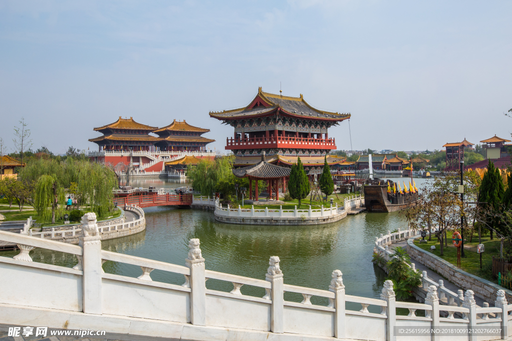 清明上河园