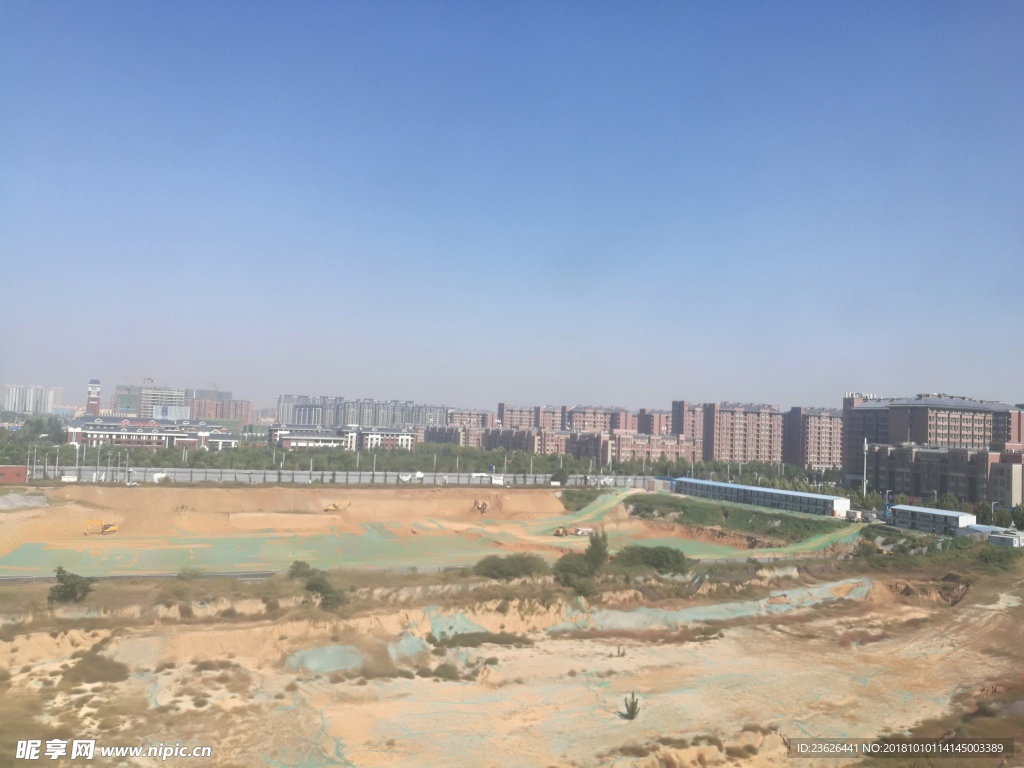 建设中的