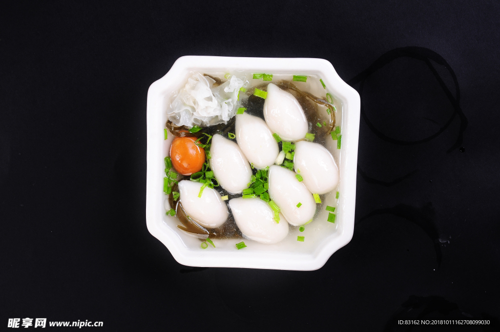 肉汤圆