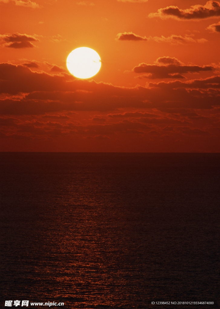 海上日落