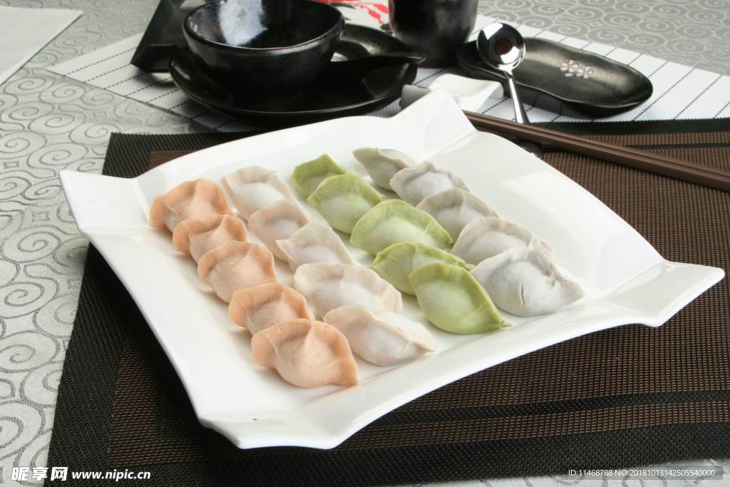 四色蔬菜汁水饺