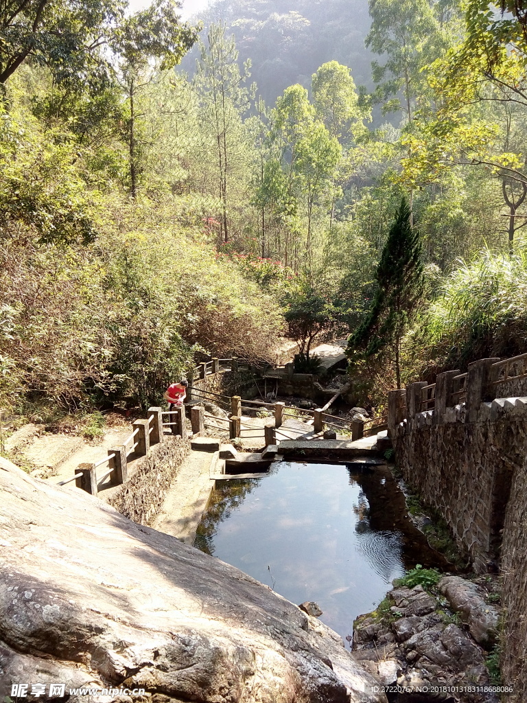 长潭水库库区登山游玩