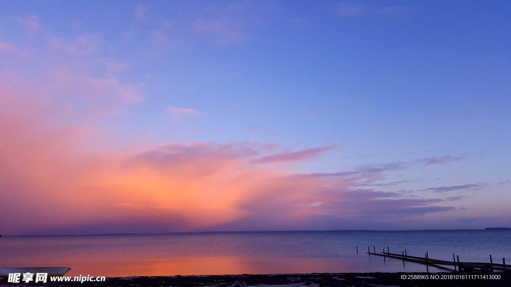 天空 唯美夕阳 云层   云朵