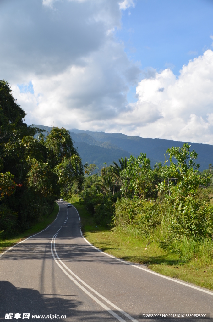 美丽的山间公路