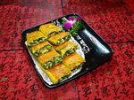 金饼盒子