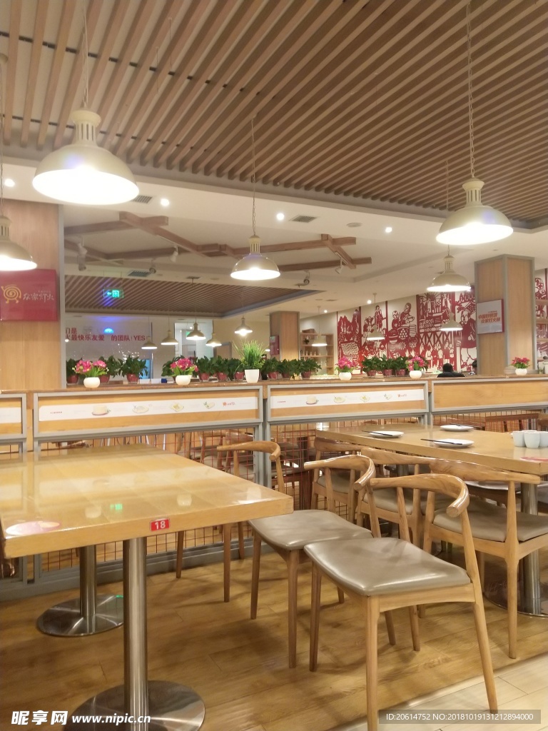 整洁的餐厅