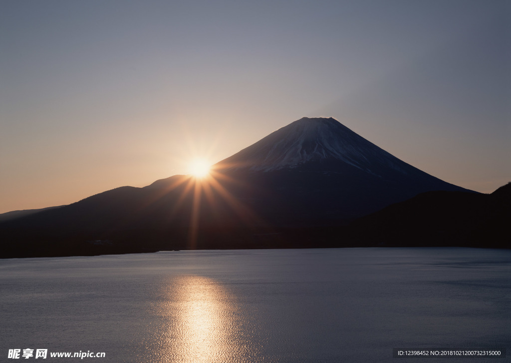 山顶日出