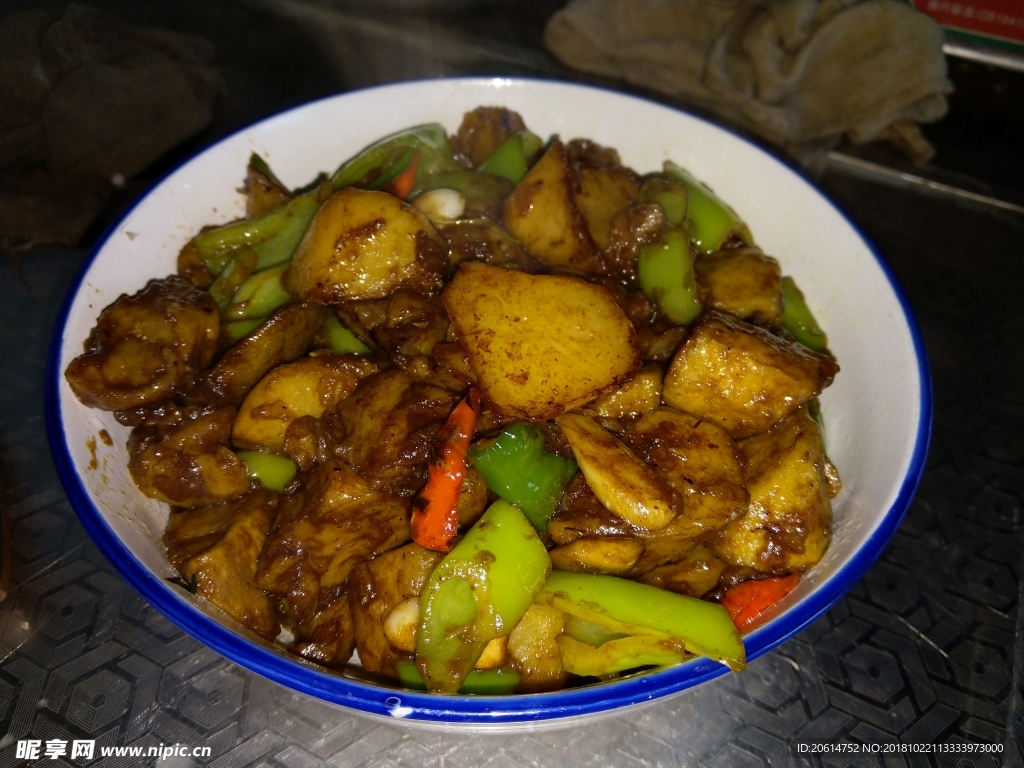 青椒炖土豆