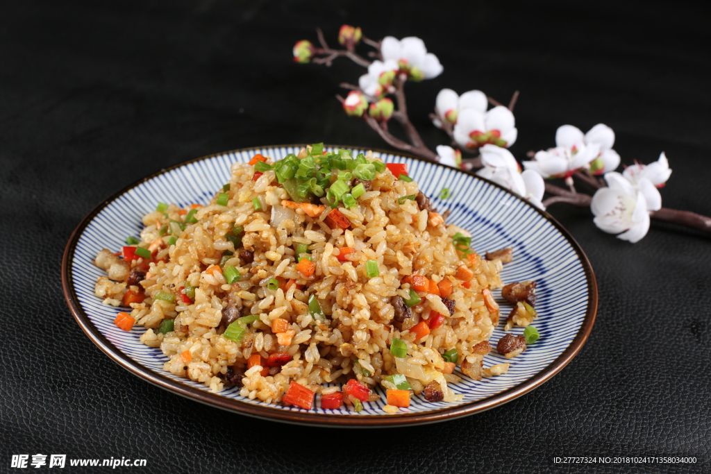 三文鱼雪花牛肉炒饭