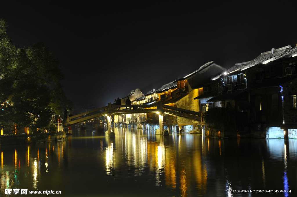 小镇夜景