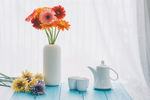 花瓶与茶具