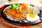 美味的铁板鸡排饭图片