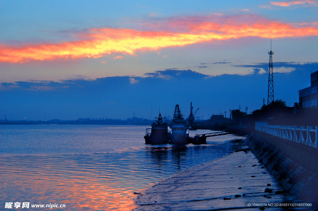 辽河夕阳