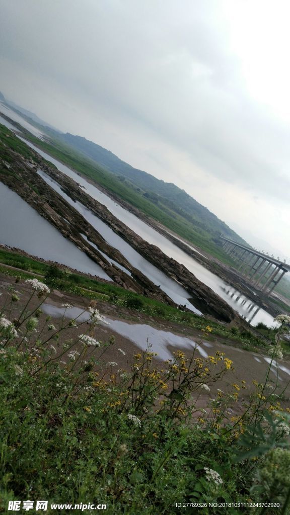 江边