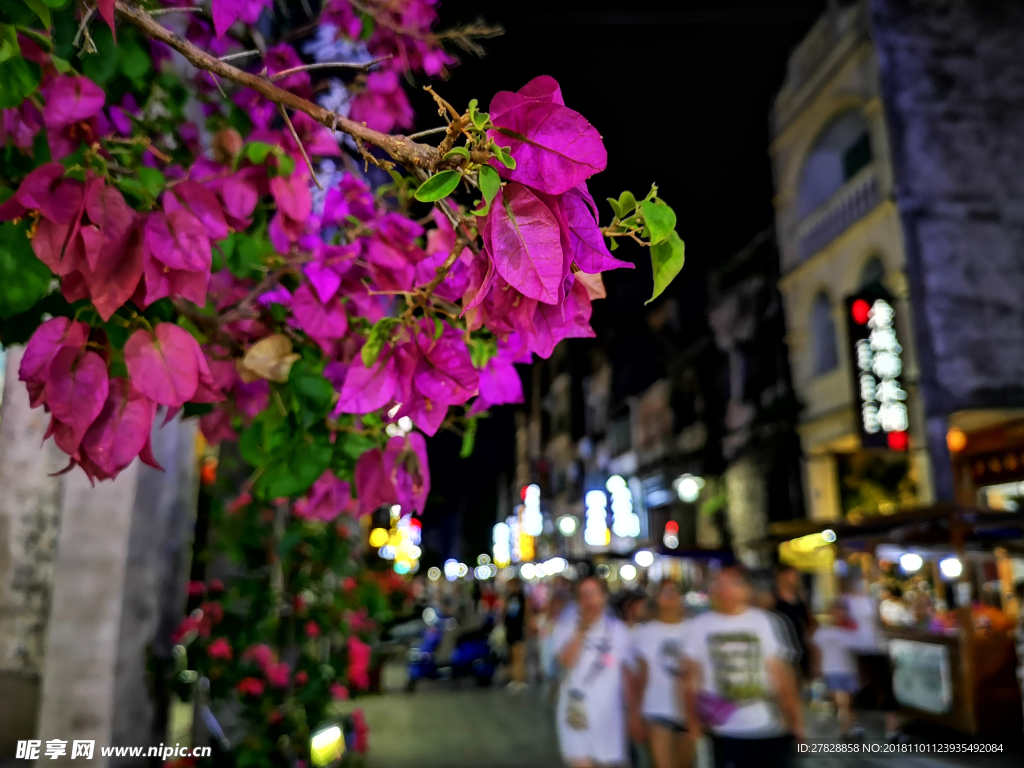 老街夜景