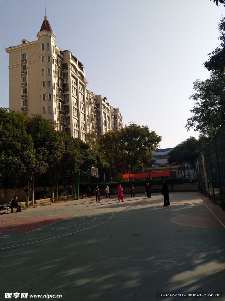 篮球场