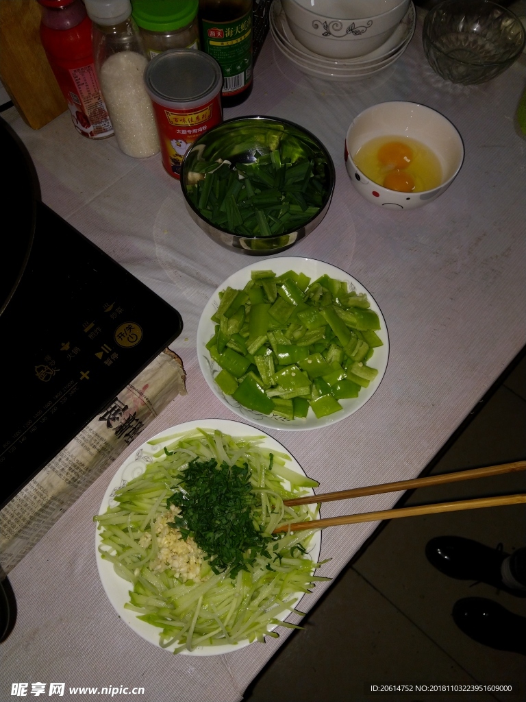 桌子上的美食