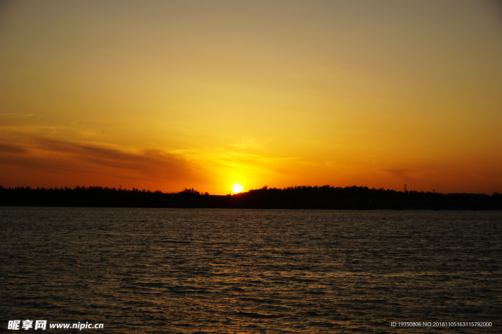 沈阳丁香湖 黄昏 夕阳