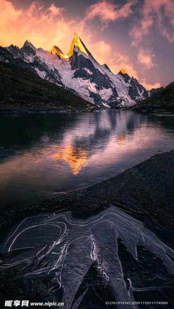 梦幻般的山峰图片