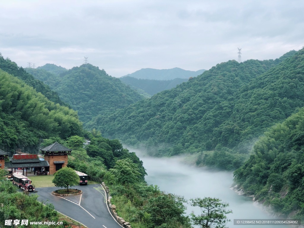 秀丽的山村