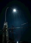雨中路灯
