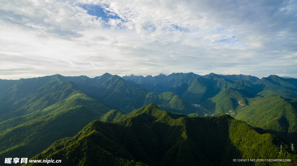 群山