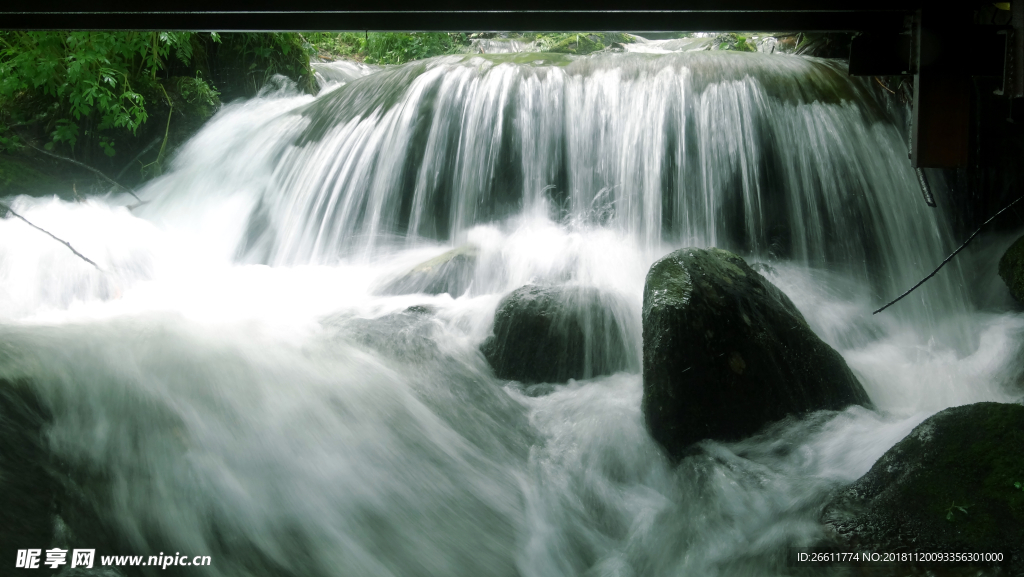 山泉水