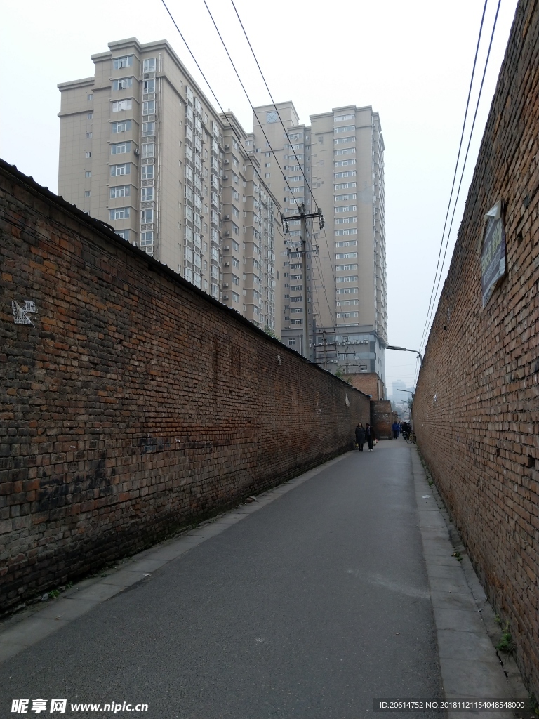 空荡荡的街道