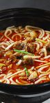 锅仔红汤土豆粉
