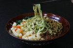 菠菜杂酱面