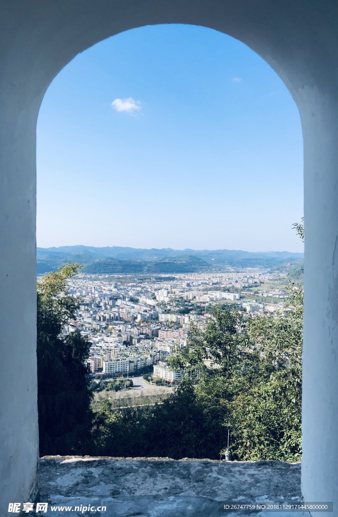 阆中白塔