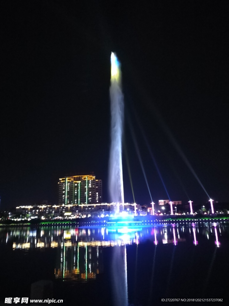 河源夜景   新丰江音乐喷泉