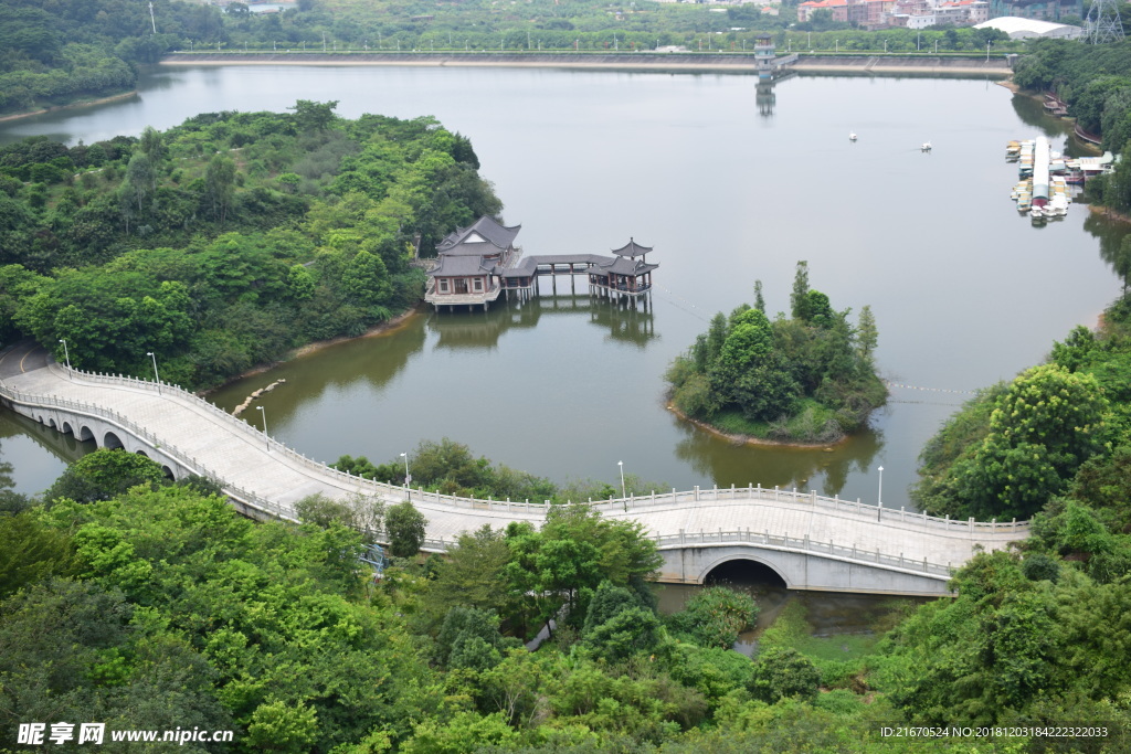 水与建筑