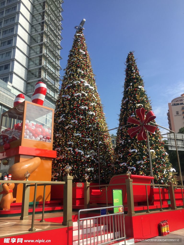 深圳益田假日广场圣诞树