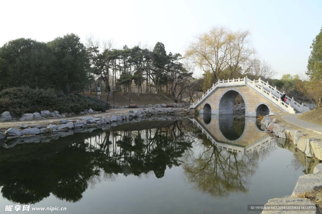 初冬圆明园