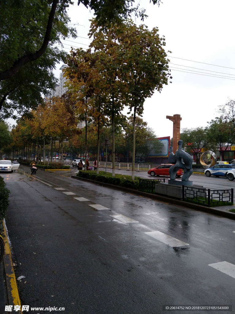 雨天下的城市风景