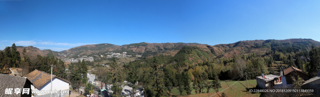 云南 风景 山 民居树