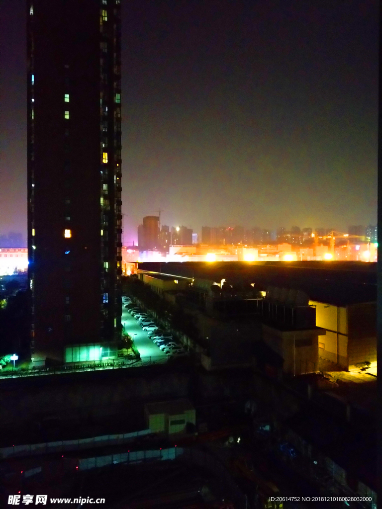 夜色下的城市高楼风景