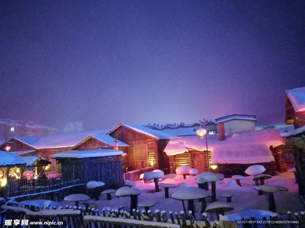 雪天夜景