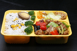 排骨炖豆角盖饭