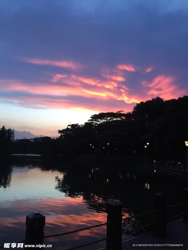 黄昏 晚霞 傍晚
