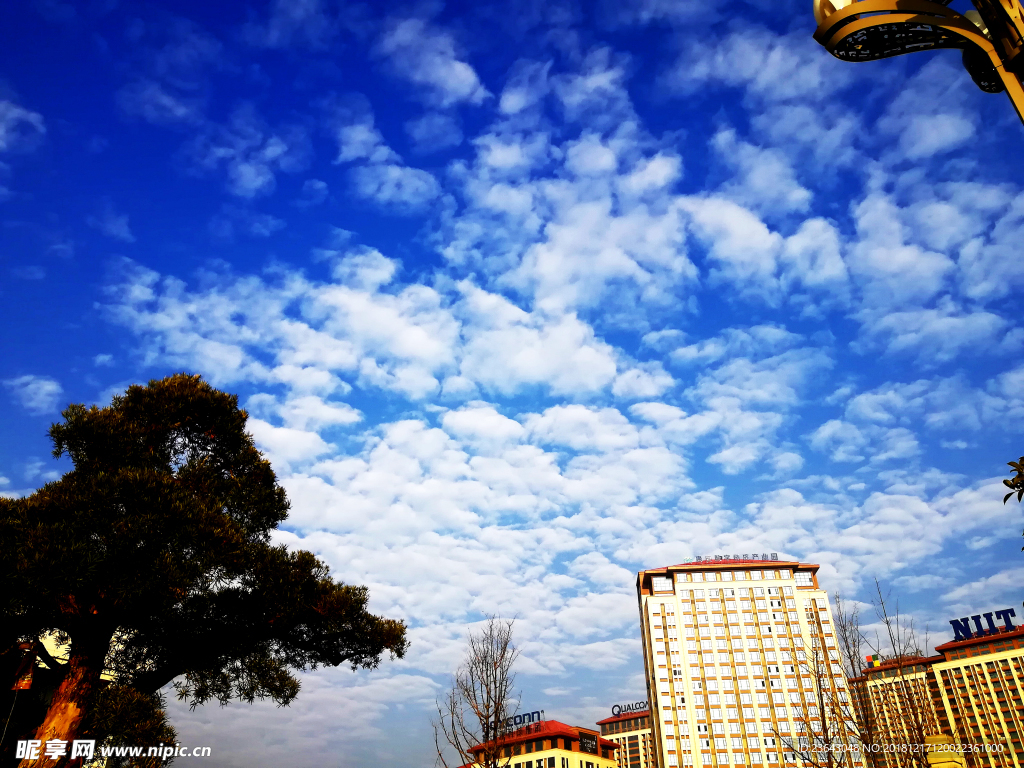 天空